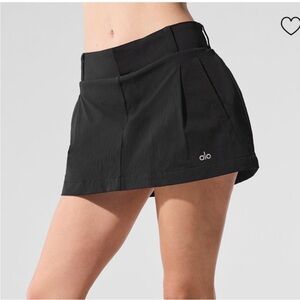ALO Yoga Black Skorts Performance Pleated